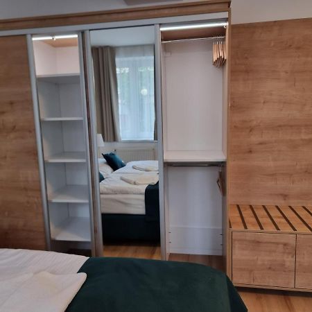 Hotel Tilia เปซิโนค ภายนอก รูปภาพ