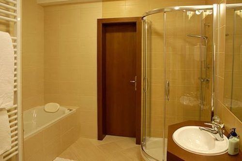 Hotel Tilia เปซิโนค ภายนอก รูปภาพ
